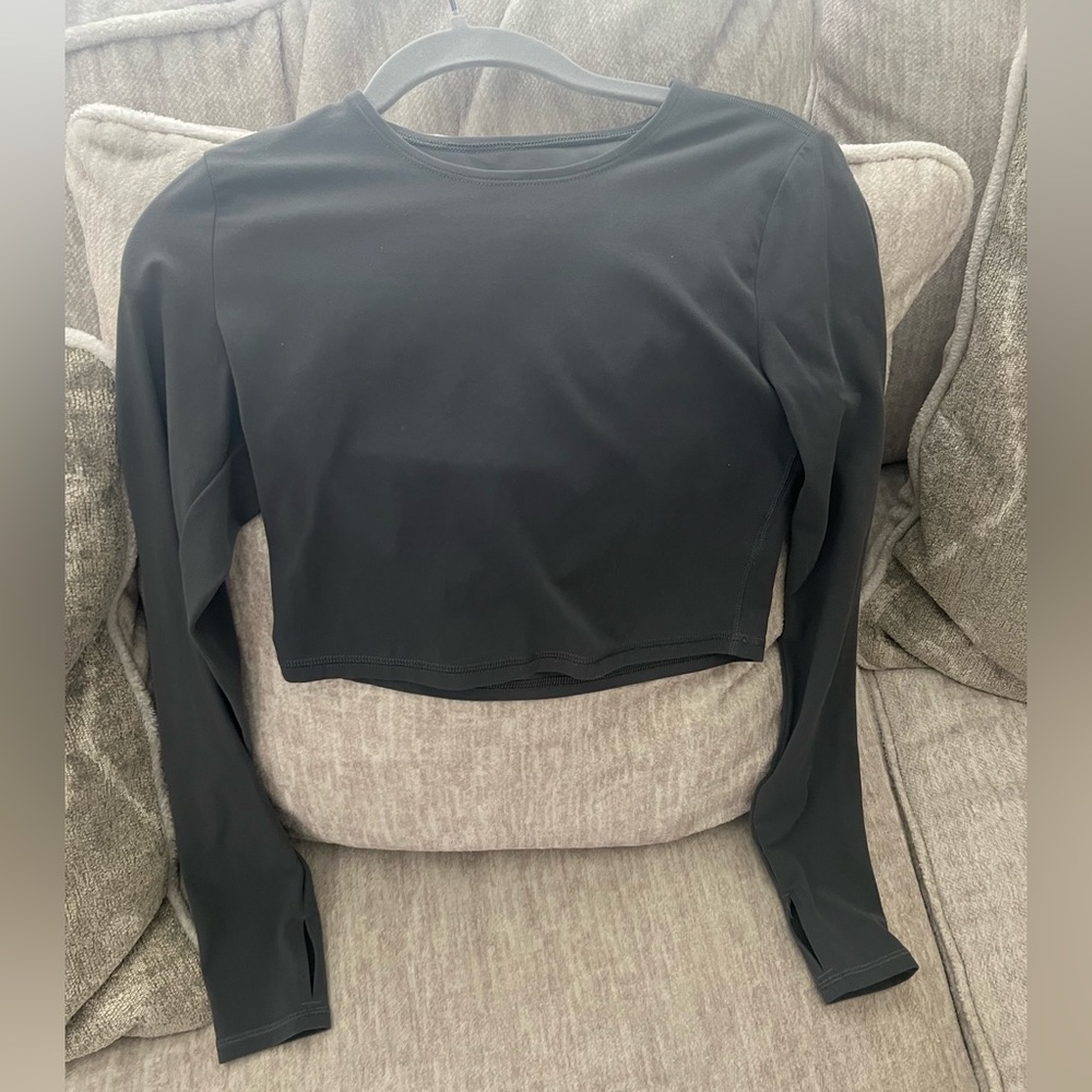 Aritzia Golden shirt size S